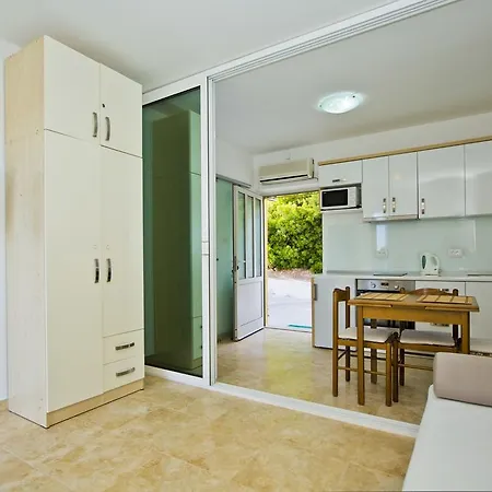 Lusy Apartment *