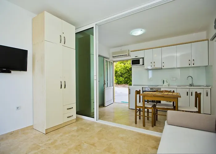 Apartment Lusy Appartement *